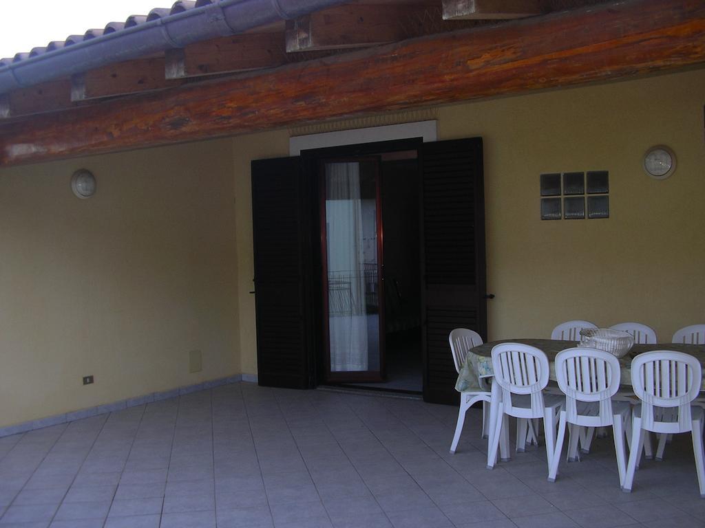 Terrazza Sul Mare Apartment Gioiosa Marea Luaran gambar